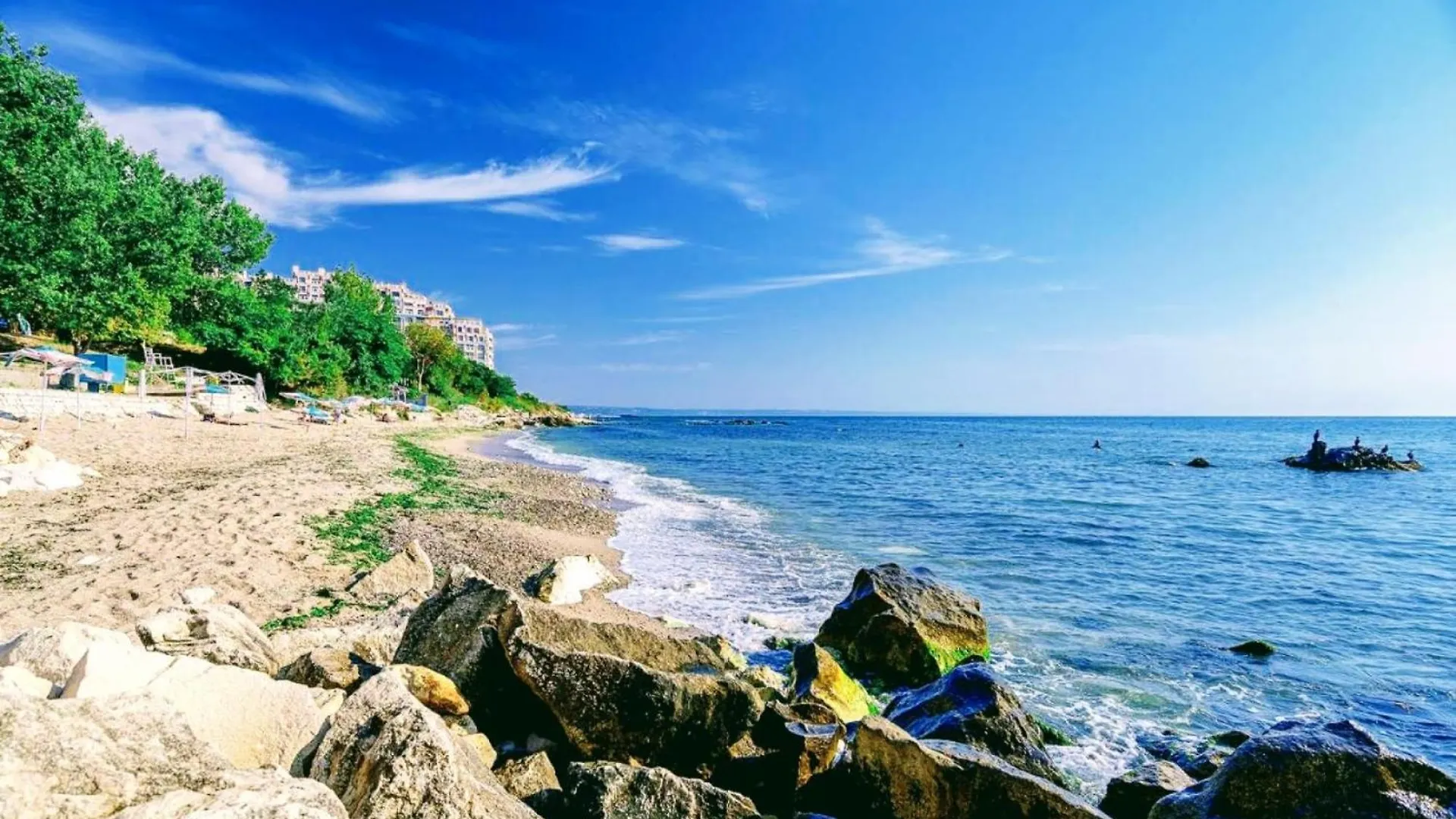 Lovely Nest With Glass Veranda Golden Sands Apartment